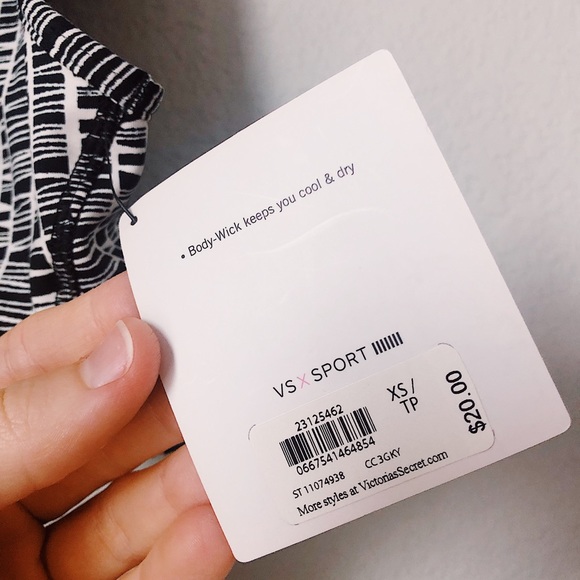 VSX Black & White Mesh Panel Sports Bra - Picture 6 of 6